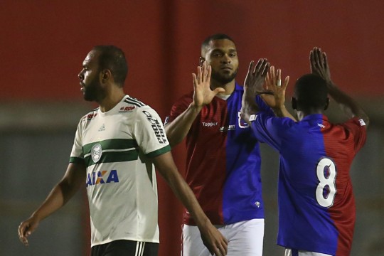 Thiago Santos e Jhonny Lucas foram destaques do Tricolor no clássico. Foto: Albari Rosa