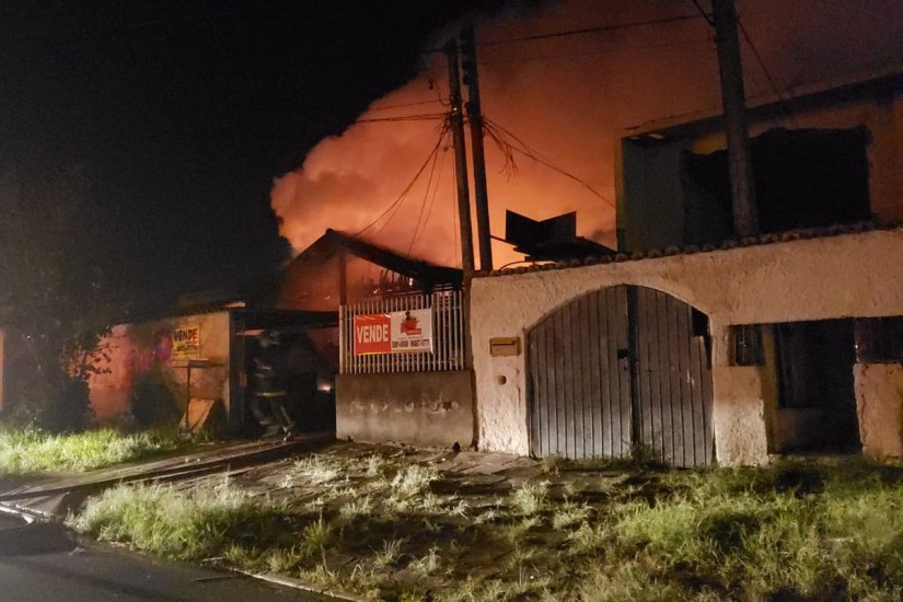 Menina de apenas 4 anos morreu com as chamas que destruÃ­ram a casa. Foto: ColaboraÃ§Ã£o/GM Kusch