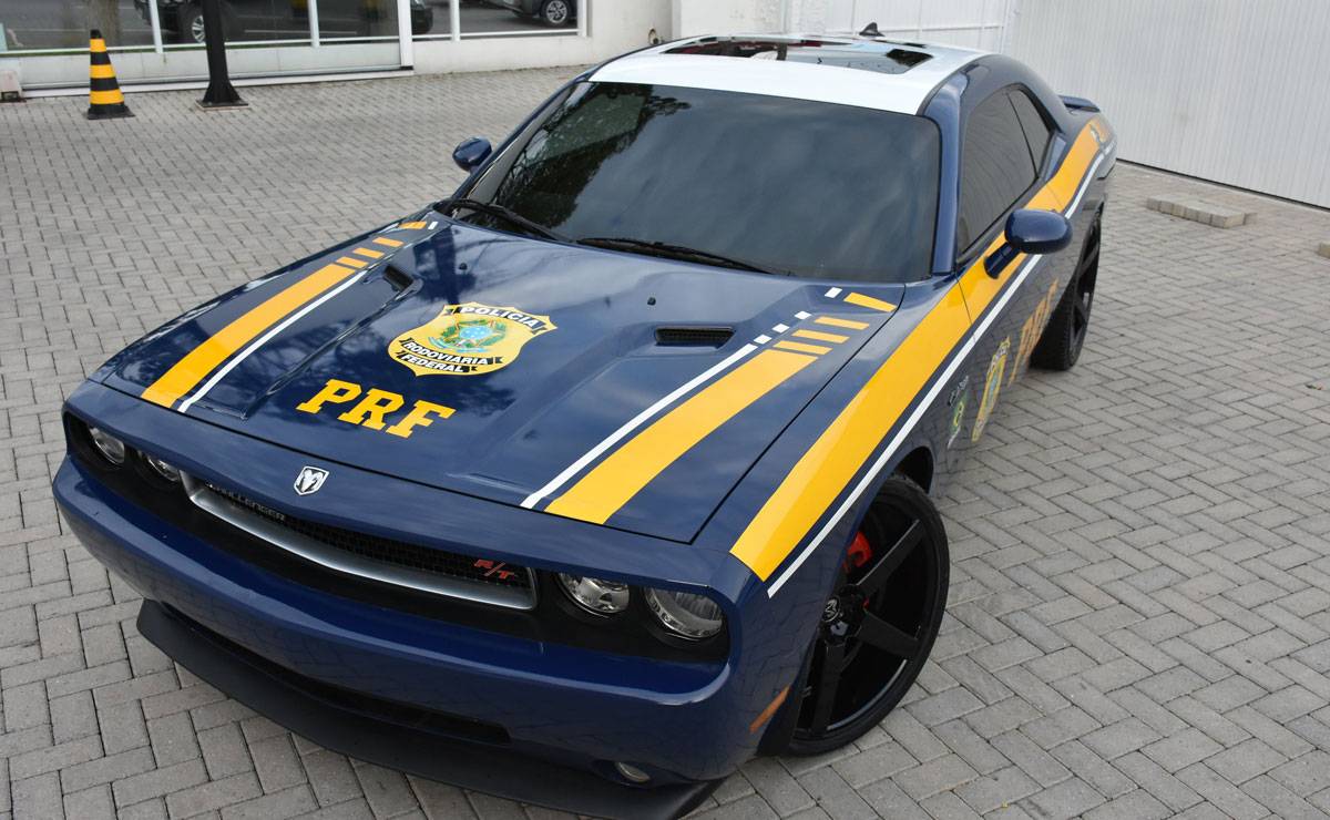 Carros de luxo que viraram viaturas policiais