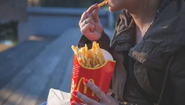 Quer emagrecer mas sente muita fome? Veja essas dicas!