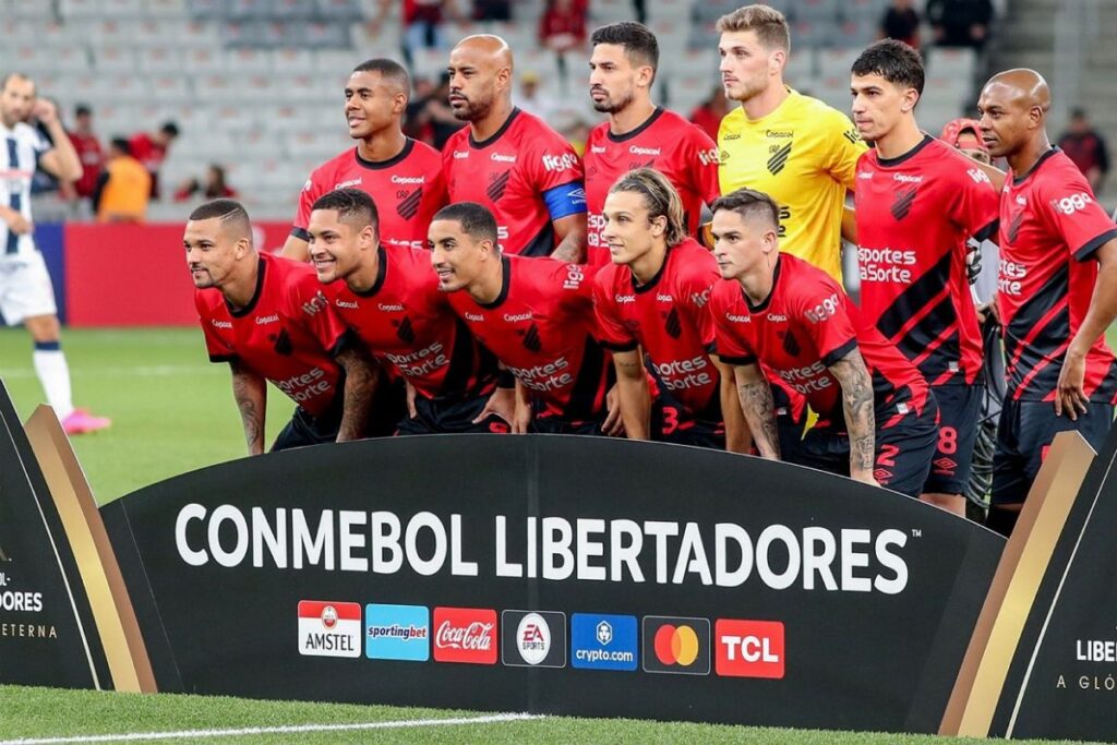 Bar promete chope grátis a cada gol do Athletico contra o Bolívar